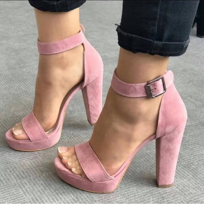 Ariel Chunky Heel Sandals (1)